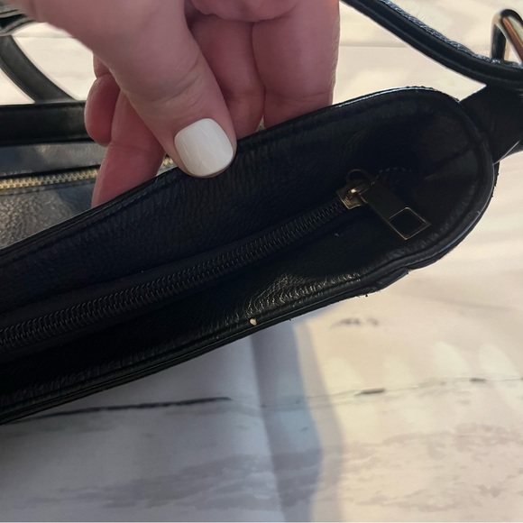 Black Medium Size Faux Leather Zip Up Purse with Gold Zipper Details - Picture 10 of 12